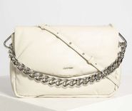 Calvin Klein Tasche ''Puffed Shoulder Bag'' für 39,77€ inkl. Versand (statt 63€) 
