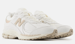 New Balance Sneaker Weiß - Flacher Absatz für 59,50€ inkl. Versand (statt 75€)
