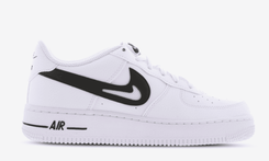 Nike Air Force 1 "Cut Out Swoosh" für 79,99€ inkl. Versand (statt 95€) - FLX!