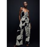 H&M Jumpsuit aus Jersey mit Bindegürtel für 20,98€ inkl. Versand (statt 26€) -  Große Größen!