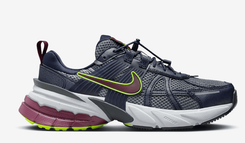 Nike Damen WMNS V2K Run Luminous Sneaker für 35€ inkl. Versand (statt 65€)