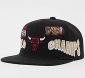 Mitchell & Ness World Champs Snapback MLB Chicago Bulls Cap für 28,99€ inkl. Versand (statt 35€)