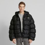 Karl Kani Steppjacke mit Label-Badge in black für 129,99€ inkl. Versand (statt 160€)