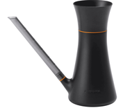 Fiskars Gießkanne mit Deckel - 1,2 Liter (Höhe: 25,8 cm) in Schwarz/Orange für 11,99€ inkl. Prime Versand (statt 15€)