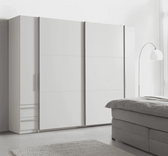 mömax: Schwebetürenschrank Bordo in Weiß für 548€ inkl. Versand (statt 899€)

