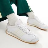 adidas Originals Country OG Sneaker in gebrochenem Weiß für 44€ inkl. Versand (statt 56€)