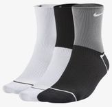 3er Pack Nike WMNS Everyday Plus Lightweight Trainings-Knöchelsocken für 7,49€ inkl. Versand (statt 15€) - Nike Membership!