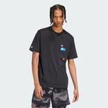 adidas Remoji Pocket Graphic T-Shirt für 16€ inkl. Versand (statt 24€) - adiClub!