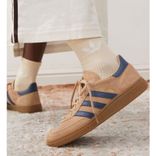 adidas Originals Sneaker Handball Spezial in Brokat für 47,94€ inkl. Versand (statt 83€)
