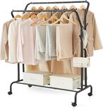 Songmics Kleiderständer auf Rollen, 2 Kleiderstangen, bis 100 kg belastbar, 103,5 cm breit, schwarz (HSR107B01) für 18,99€ inkl. Prime Versand (statt 23€)
