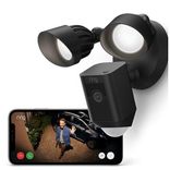 Ring Floodlight Cam Wired Plus Überwachungskamera für 99,99€ inkl. Prime Versand (statt 155€)