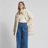 Only Regular Fit Steppmantel mit Kapuze Modell Dolly in sand für 34,89€ inkl. Versand (statt 48€)