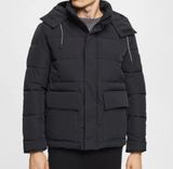Esprit Herren Stepp-Jacke mit abnehmbarer Kapuze für 70,98€ inkl. Versand (statt 100€)