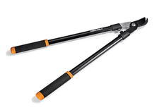 Fiskars Bypass Astschere für 23,94€ inkl. Versand (statt 32€)