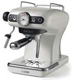Ariete 1389/17 Classica Siebträger-Espressomaschine mit 850 Watt für 101,08€ inkl. Versand (statt 166€)