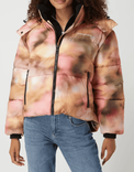 Calvin Klein Jeans Boxy Fit Steppjacke für 84,99€ inkl. Versand (statt 130€)