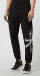 Calvin Klein Jeans Two Tone Monogram Sweathose für 26,39€ inkl. Versand (statt 57€) - Neukunde! 