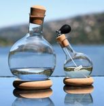 Bodum Melior Vodka und Dry Martini Set (Borosilikatglas, geschwungenen Glasdekanter, Zerstäuber, Korksockel) für 48,95€ inkl. Versand