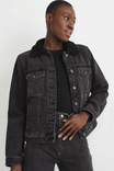 C&A Damen Jeansjacke in Schwarz für 24,99€ inkl. Versand (statt 31€)
