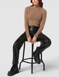 Review Cropped Strickpullover mit Stehkragen in drei Farben für 9,99€ inkl. Versand (statt 20€) - S & M 