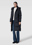 s.Oliver Black Label Steppmantel mit verdecktem Reiß- und Druckknopfverschluss für 149,99€ inkl. Versand (statt 212€) - Gr. 42 bis 46!