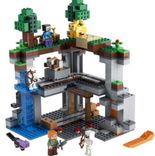 Prime Days: Lego Minecraft - Das erste Abenteuer (21169) für 37,99€ inkl. Versand (statt 46€)
